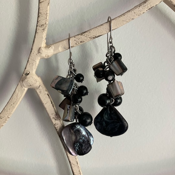 Bead and Shell Earrings - Picture 4 of 4